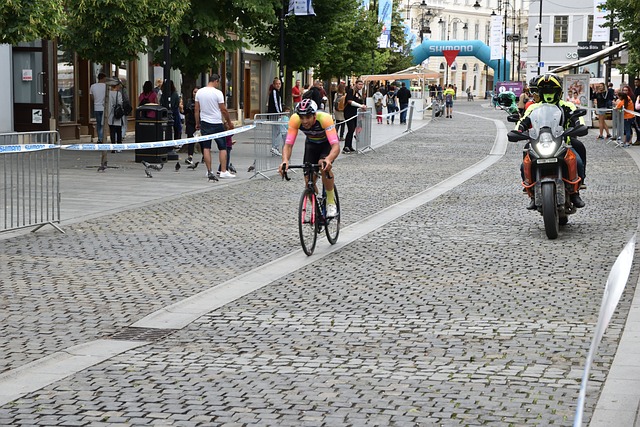 期待这场决 期待这场决